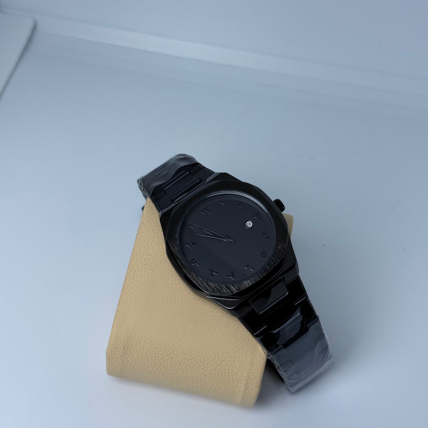 BLACK AURA STAIN LESS STEEL - watch forge