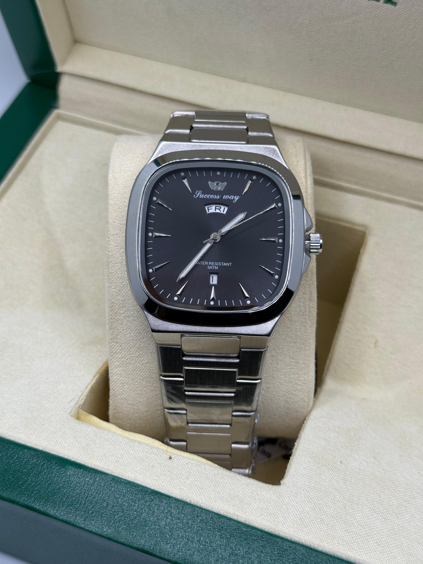 Success way silver with black dial DAY & DATE - watch forge